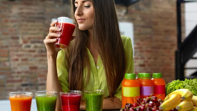 bai-viet/uong-nuoc-gi-tot-cho-tuyen-giap-cac-loai-nuoc-giup-ho-tro-tuyen-giap-khoe-manh.html