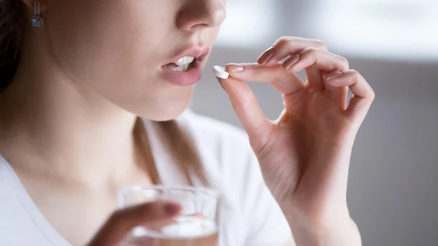 bai-viet/uong-thuoc-tranh-thai-bi-dau-bung-nguyen-nhan-va-cach-khac-phuc.html