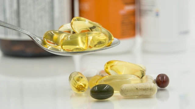 bai-viet/uong-vitamin-tong-hop-hang-ngay-co-giam-tuoi-tho-khong.html