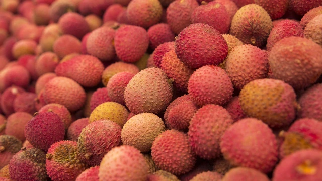 bai-viet/vai-thieu-ky-gi-5-thuc-pham-can-tranh-khi-an-vai-de-bao-ve-suc-khoe.html