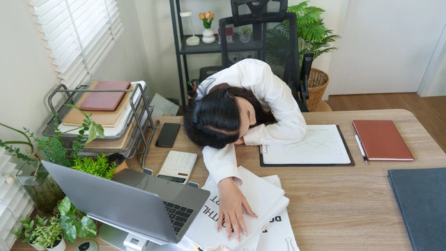 Vẫn nỗ lực mỗi ngày, vì sao cảm giác kiệt sức vẫn không biến mất?