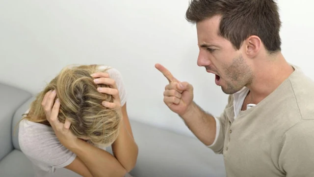 bai-viet/verbal-abuse-la-gi-tinh-trang-nay-gay-anh-huong-the-nao-den-suc-khoe-tam-ly.html