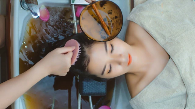 bai-viet/vi-sao-toc-hu-ton-nen-su-dung-dau-goi-thao-duoc.html