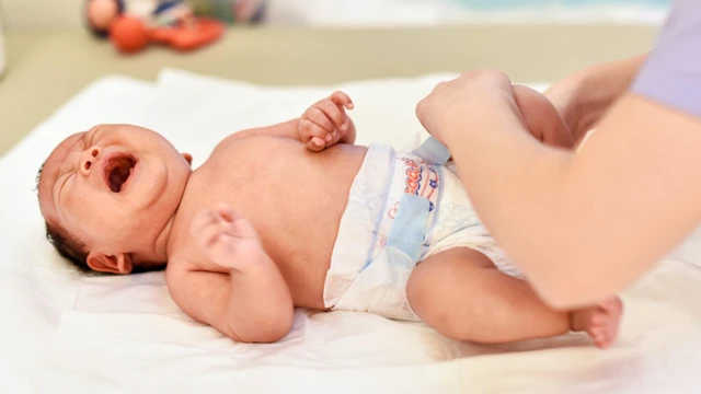 bai-viet/vi-sao-tre-thuong-bi-ham-ta-vao-mua-dong-co-nguy-hiem-khong-72455.html