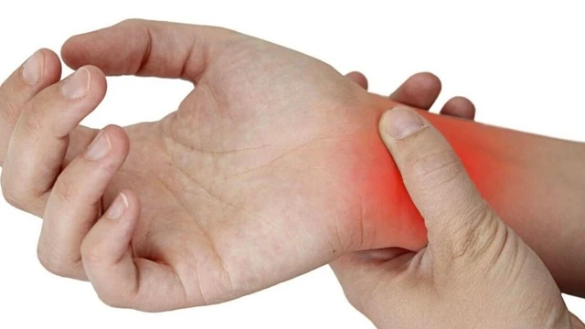 bai-viet/viem-khop-co-tay-la-gi-viem-khop-co-tay-co-nguy-hiem-khong-52030.html