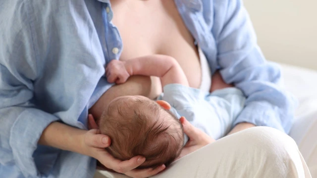 bai-viet/viem-loi-trum-rang-khon-khi-cho-con-bu-dau-hieu-va-phuong-phap-xu-tri-an-toan.html