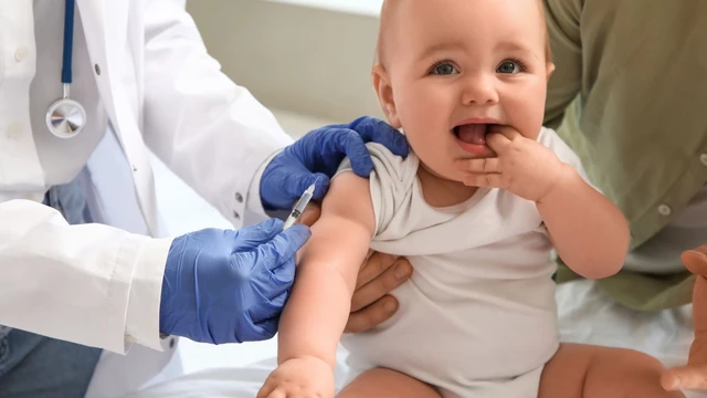 Viêm não mô cầu AC tiêm cho trẻ mấy tuổi? Thời điểm tiêm an toàn