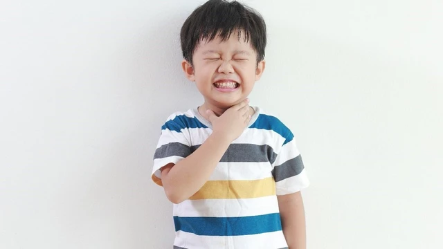 bai-viet/viem-thanh-khi-phe-quan-o-tre-co-nguy-hiem-khong-60380.html