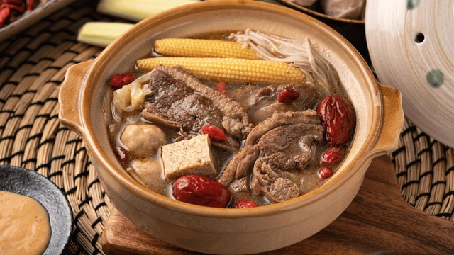 bai-viet/vit-ham-hat-sen-cung-cap-duong-chat-va-vitamin-gi-cho-co-the.html