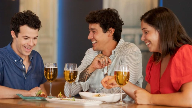 bai-viet/vua-an-com-vua-uong-bia-co-tot-khong.html