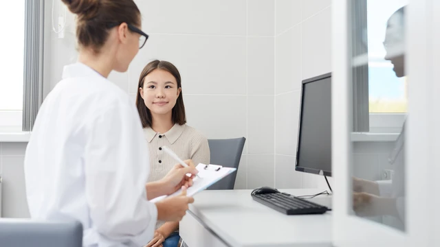 bai-viet/xet-nghiem-sieu-am-moi-phat-hien-96-ung-thu-buong-trung-o-phu-nu-sau-man-kinh.html