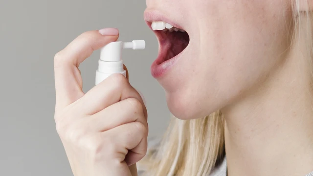 bai-viet/xit-hong-eugica-co-dung-duoc-cho-ba-bau-khong.html