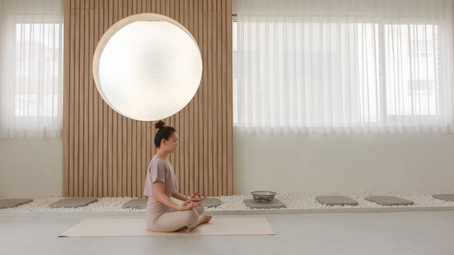 bai-viet/yoga-la-gi-cac-loai-yoga-pho-bien-va-cong-dung-khi-tap-yoga.html