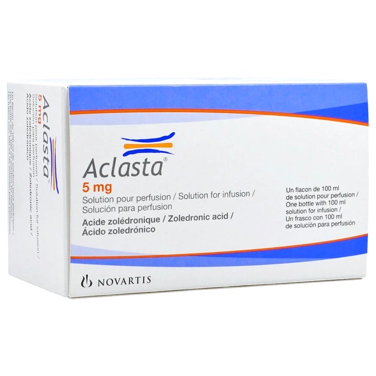Dung dịch truyền tĩnh mạch Aclasta 5mg Sandoz điều trị loãng xương ở phụ nữ sau mãn kinh