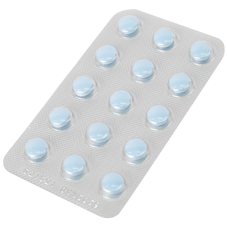 Thuốc Desloratadine 5mg Genepharm giảm các triệu chứng viêm mũi dị ứng, mày đay (2 vỉ x 15 viên)
