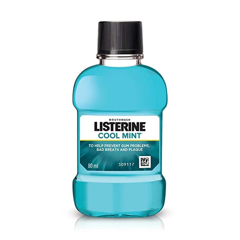 Nước súc miệng Listerine Cool Mint làm sạch mảng bám, diệt khuẩn gây hôi miệng (80ml)