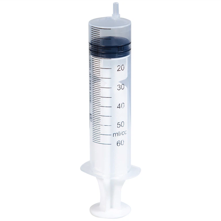 Bơm tiêm sử dụng một lần Vinahankook 50ml/cc được khử trùng bằng khí E.O (25 cái)