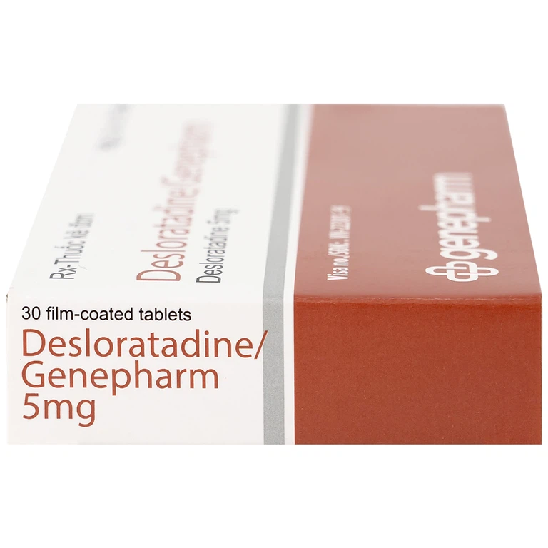 Thuốc Desloratadine 5mg Genepharm giảm các triệu chứng viêm mũi dị ứng, mày đay (2 vỉ x 15 viên)
