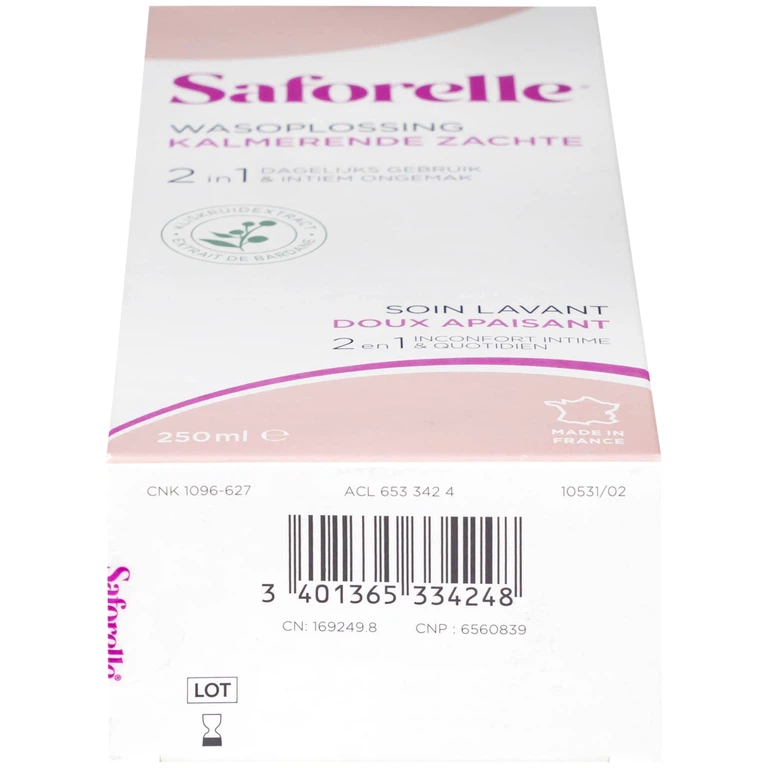 Dung dịch vệ sinh phụ nữ Saforelle Gentle Soothing Cleansing Care làm sạch dịu nhẹ, bảo vệ vùng kín (250ml)