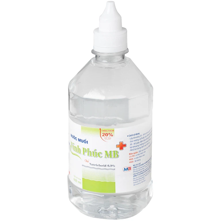 Nước muối Vĩnh Phúc Natriclorid 0.9% Smiles làm sạch răng, khử mùi hôi khoang miệng (600ml)