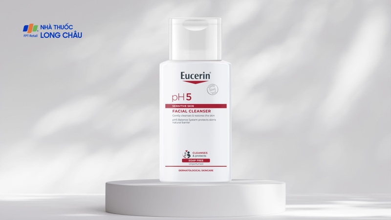 00503421-sua-rua-mat-cho-da-nhay-cam-eucerin-ph5-facial-cleanser-sensitive-skin-100ml-37718.jpg