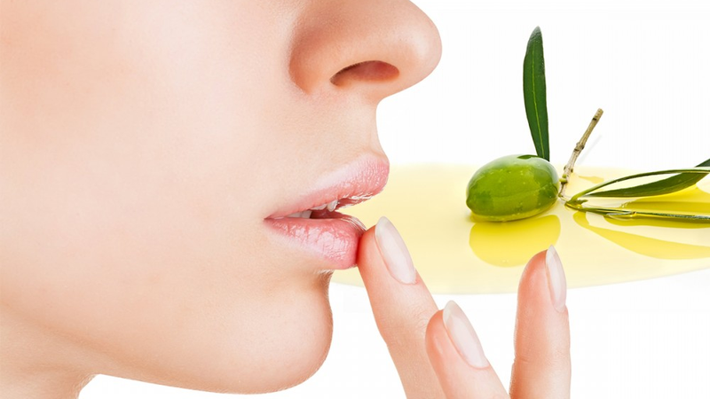 10 cách làm đẹp bằng dầu oliu cho da và tóc của bạn 3