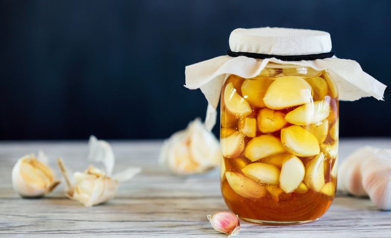 10 tác dụng của tỏi ngâm mật ong có thể bạn chưa biết 1