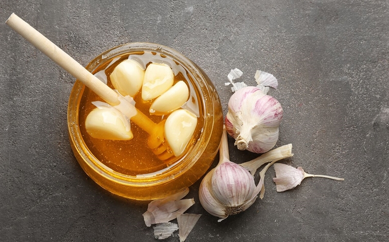 10 tác dụng của tỏi ngâm mật ong có thể bạn chưa biết 2