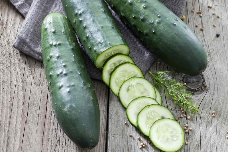 10-thuc-pham-danh-bay-nang-nong-dau-he-ha-nhiet-co-the 1.jpg