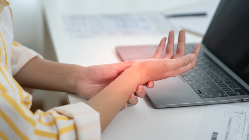 Thiếu vitamin B6 có thể làm trầm trọng hơn tình trạng chèn ép dây thần kinh ở cổ tay