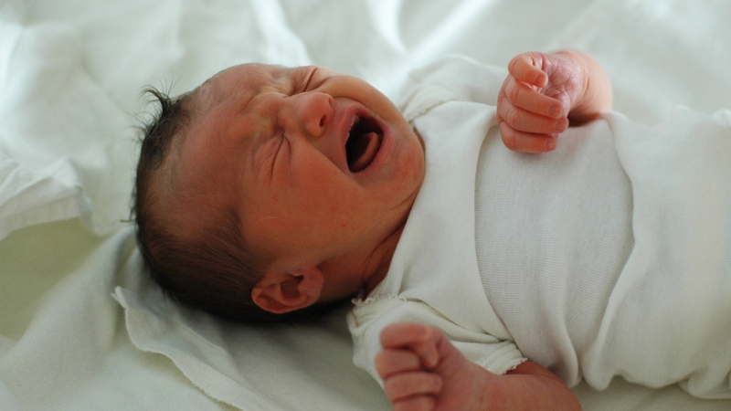 Thời gian khó chịu có thể kéo dài vài tuần khi trẻ mọc nhiều răng cùng lúc