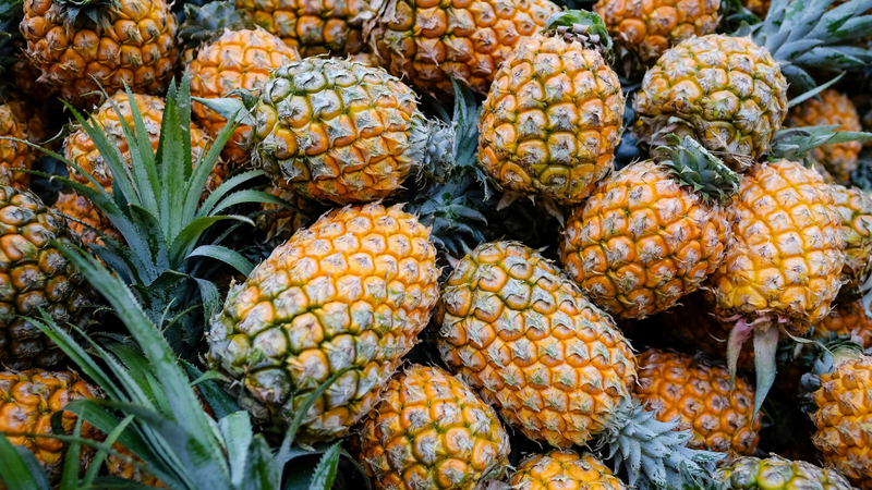 Dứa chứa lượng đường tương đối cao