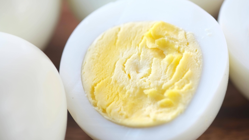 Trứng cung cấp protein chất lượng cao và chứa đủ các axit amin thiết yếu