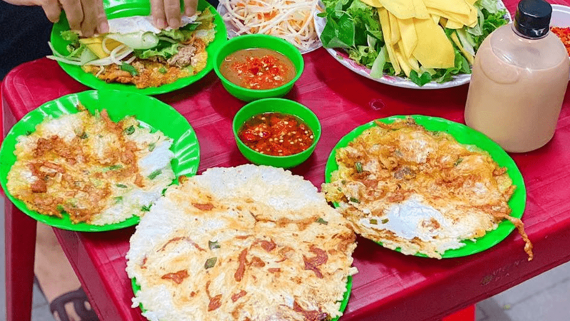 1-cai-banh-ep-hue-bao-nhieu-calo-an-banh-ep-hue-co-gay-tang-can-khong (4).png