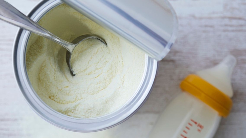 1 muỗng sữa bột bao nhiêu gam? Pha sữa theo muỗng thế nào cho chuẩn 2