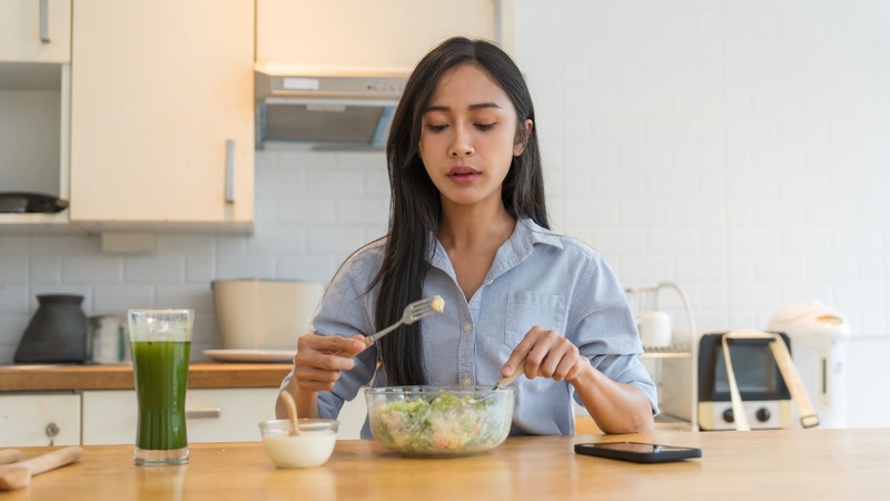 1 ngày ăn 500 calo có giảm cân không? Có nên ăn 500 calo/ngày không 2