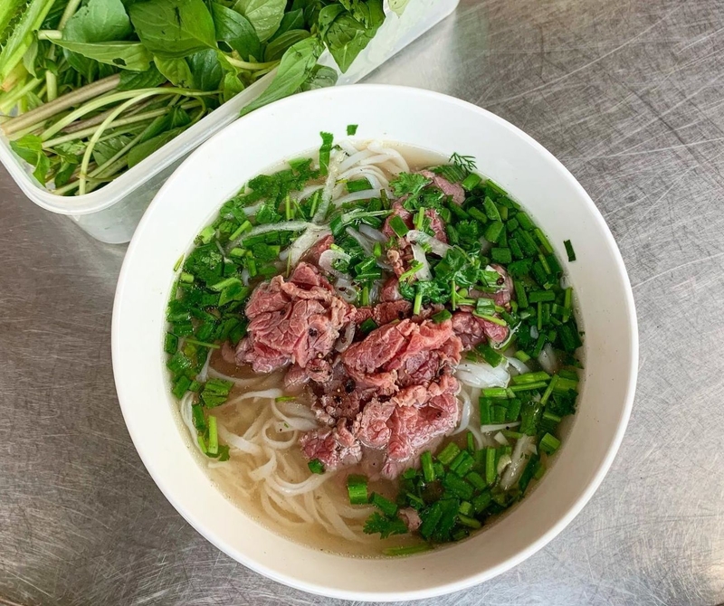 1 tô phở bò bao nhiêu calo 2