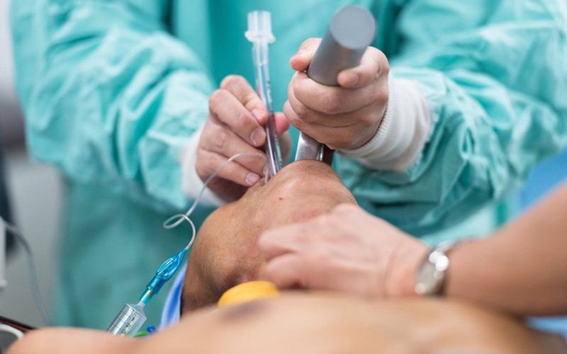 Những phương pháp phẫu thuật dây thanh quản bạn nên biết 3