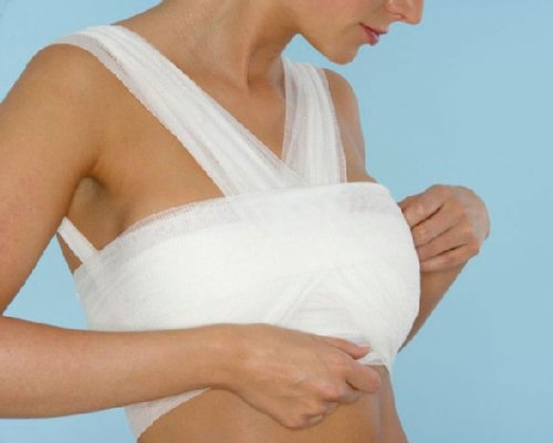 Dành cho bệnh nhân ung thư vú: Theo dõi và chăm sóc vết mổ sau phẫu thuật vú1