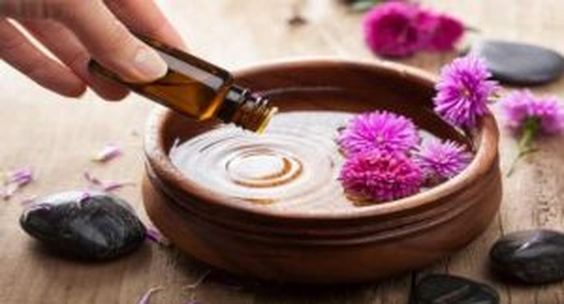 5-cach-su-dung-tinh-dau-huu-ich-danh-cho-nguoi-moi-bat-dau 3