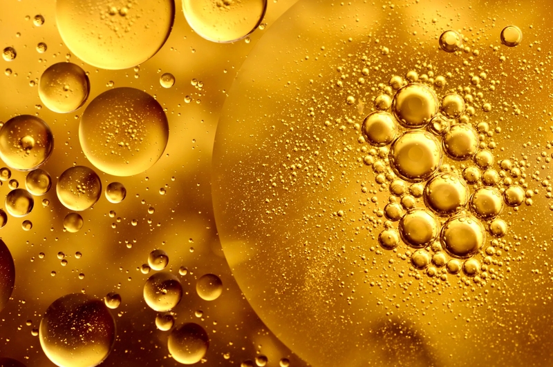 Xì hơi ra váng mỡ là gì? Có nguy hiểm không 1