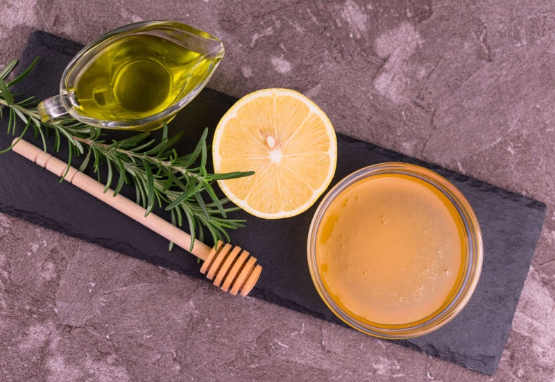 3 cách massage mặt bằng dầu oliu giúp da trắng “thần tốc” chỉ sau 1 tuần3