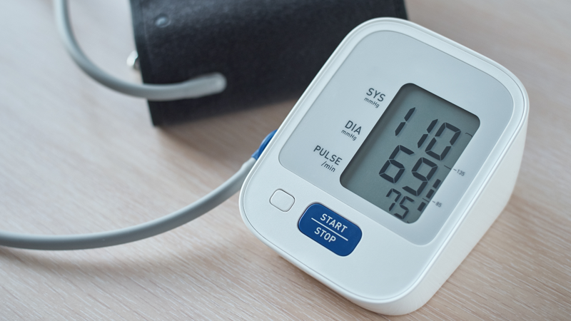 3 chỉ số trên máy đo huyết áp gồm huyết áp tâm thu, tâm trương và nhịp tim