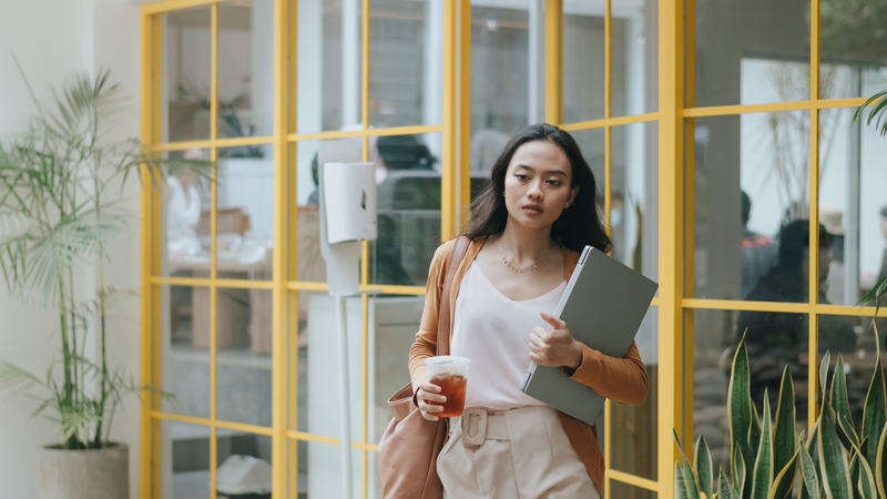 Căng thẳng kéo dài là yếu tố góp phần khiến tình trạng tăng sắc tố nặng hơn