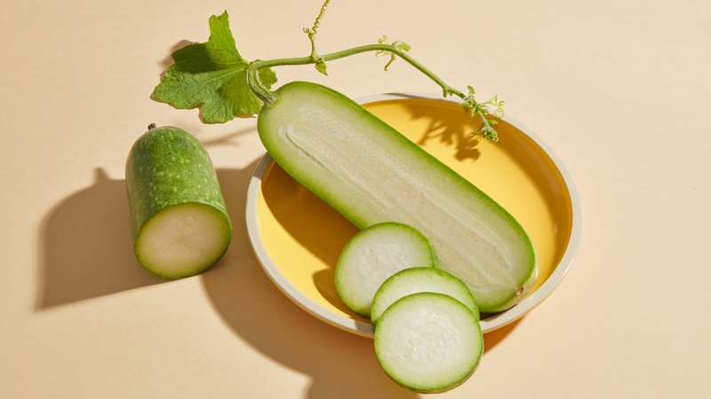 Bí đao có hàm lượng nước cao, ít calo, đồng thời cung cấp nhiều vitamin
