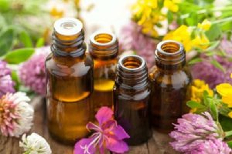 5-cach-su-dung-tinh-dau-huu-ich-danh-cho-nguoi-moi-bat-dau 1