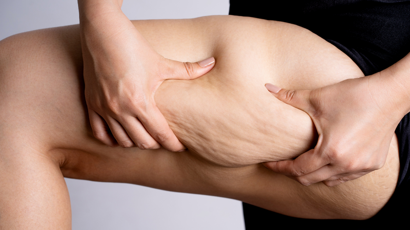 Bên cạnh tập luyện, chế độ sinh hoạt và dinh dưỡng cũng đóng vai trò quan trọng trong quá trình giảm mỡ