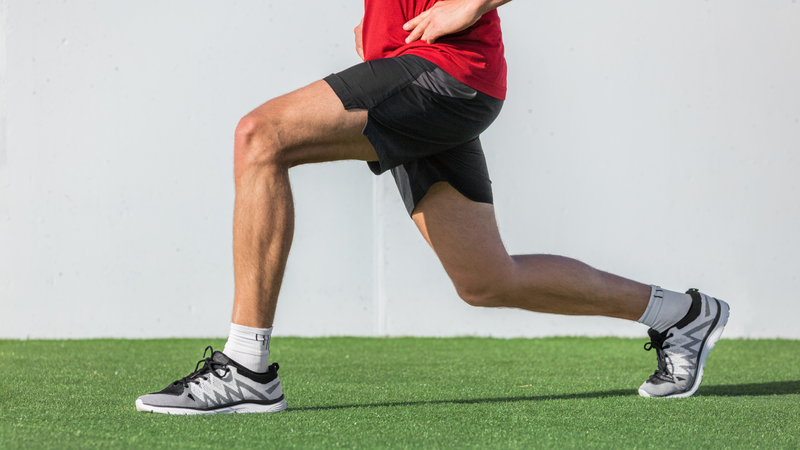Lunge là bài tập giúp cải thiện sự săn chắc của đùi