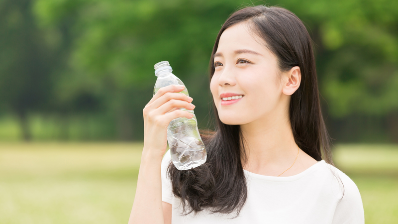 Uống nước sạch giúp giảm nguy cơ mắc các bệnh lây qua nguồn nước như tiêu chảy