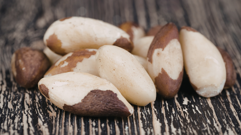 Hạt Brazil góp phần bảo vệ tế bào và thành mạch trước các tác động bất lợi từ môi trường và lối sống